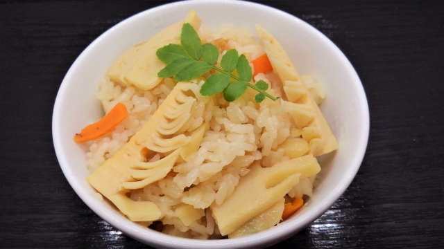 タケノコごはん
