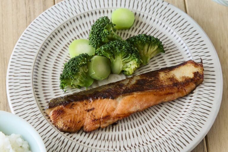 「夕食のついで」がちょうどいい。朝のお弁当作りを助けてくれる、お魚のマンネリ解消レシピ