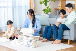 【リビングのお片づけ】頑張りすぎない！家族が自然と片づけるコツ