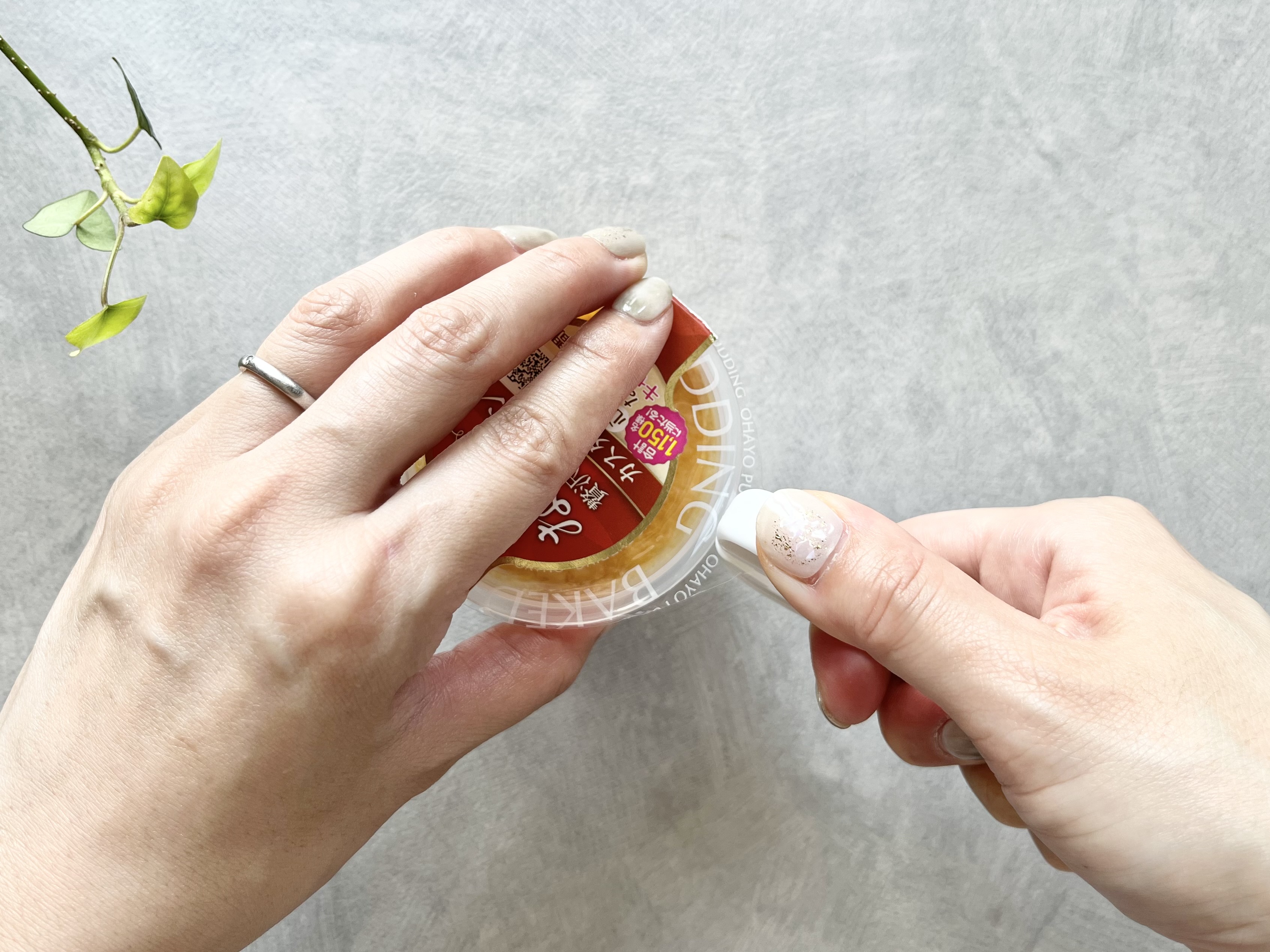 セリアの「4WAYキャップオープナー」の使用画像