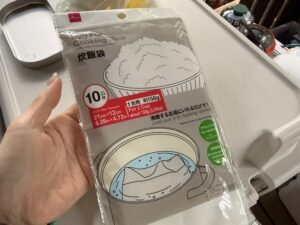 【ダイソー】キャンプで大活躍！炊飯器がなくてもごはんがふっくら炊ける！炊飯袋がすごい！