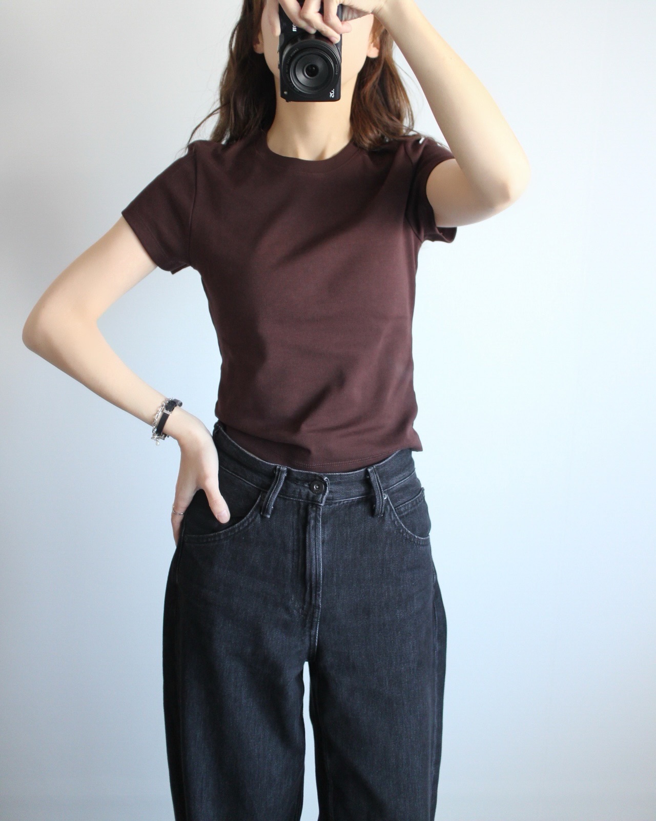【ユニクロ】今年のバズりTシャツ「ミニT」おしゃれさんが指名買いするカラーは