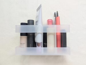 【無印良品】品切れも続出！250円の「新作ブラシスタンド」がコスメ収納の最適解だった