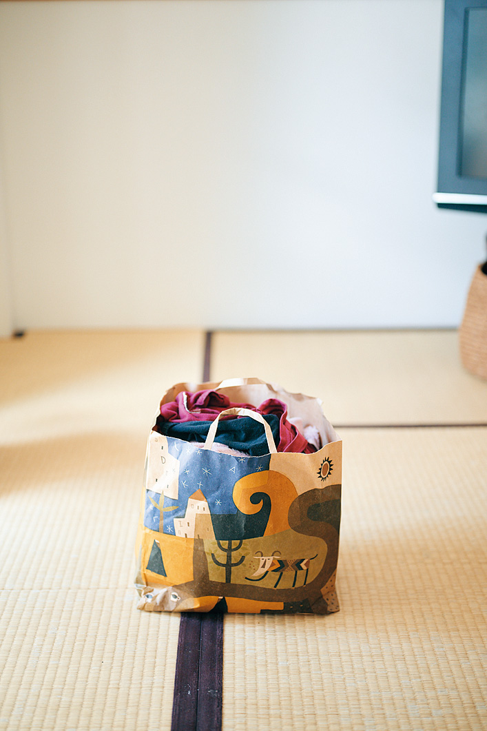 不用品をまとめた袋