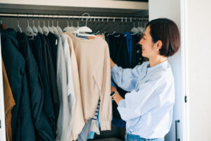 「今」の自分に合う服だけ！クローゼットの捨て活でおしゃれに