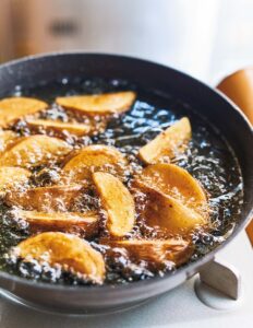 行列店の味！新じゃがで作る激うまフライドポテト＆切り方のコツ