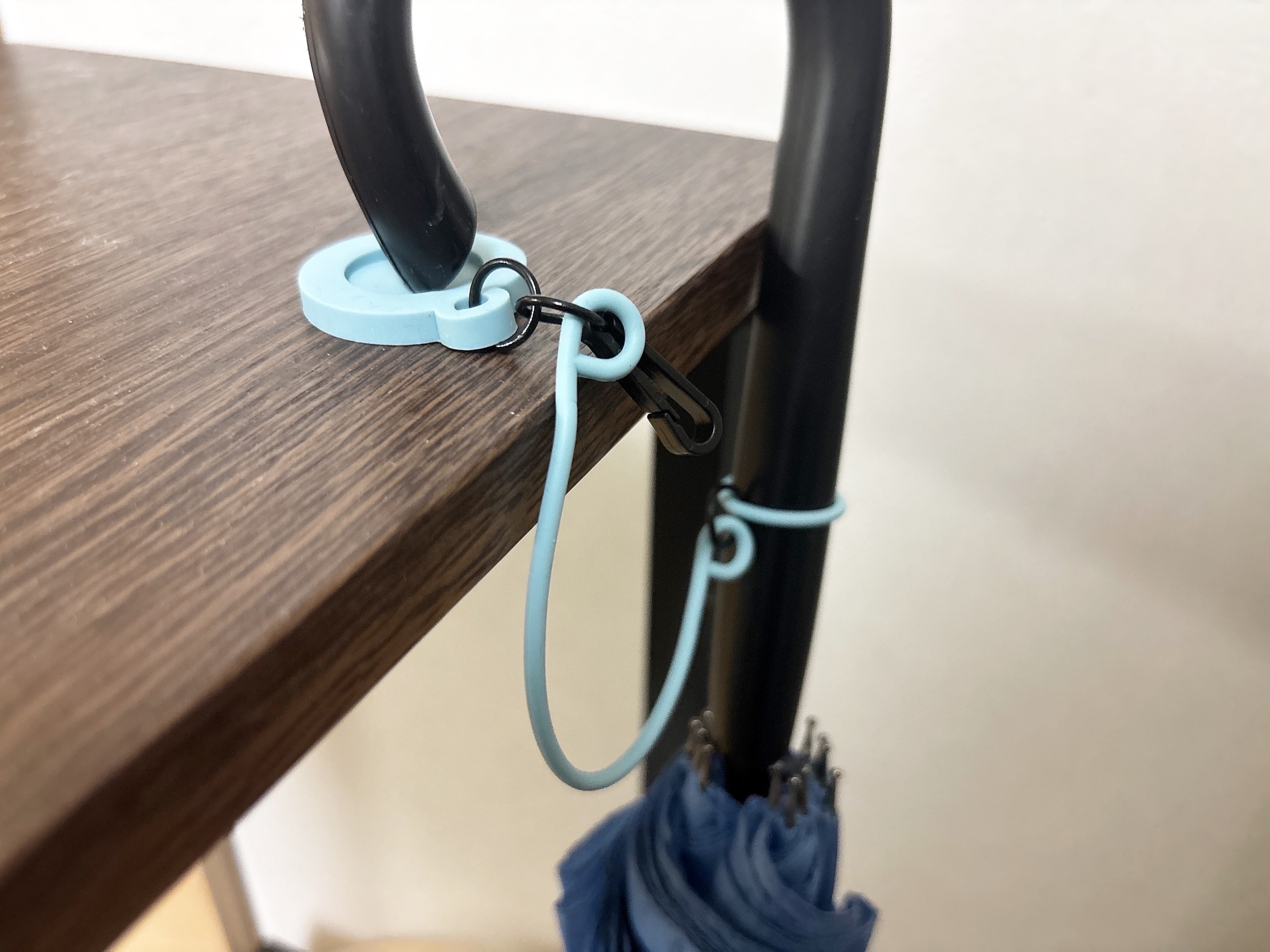 ダイソーのアンブレラマーカーを使用している様子