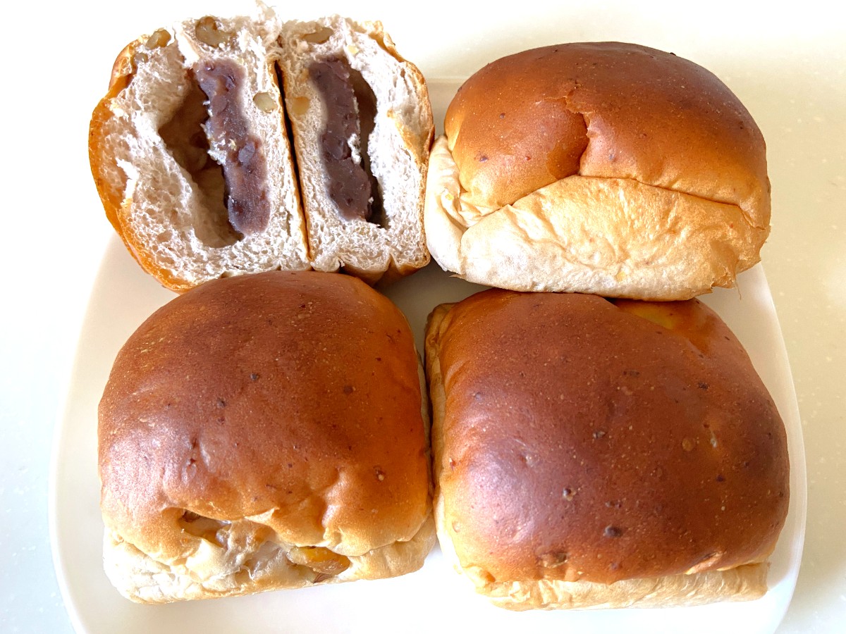 胡桃あんぱん断面