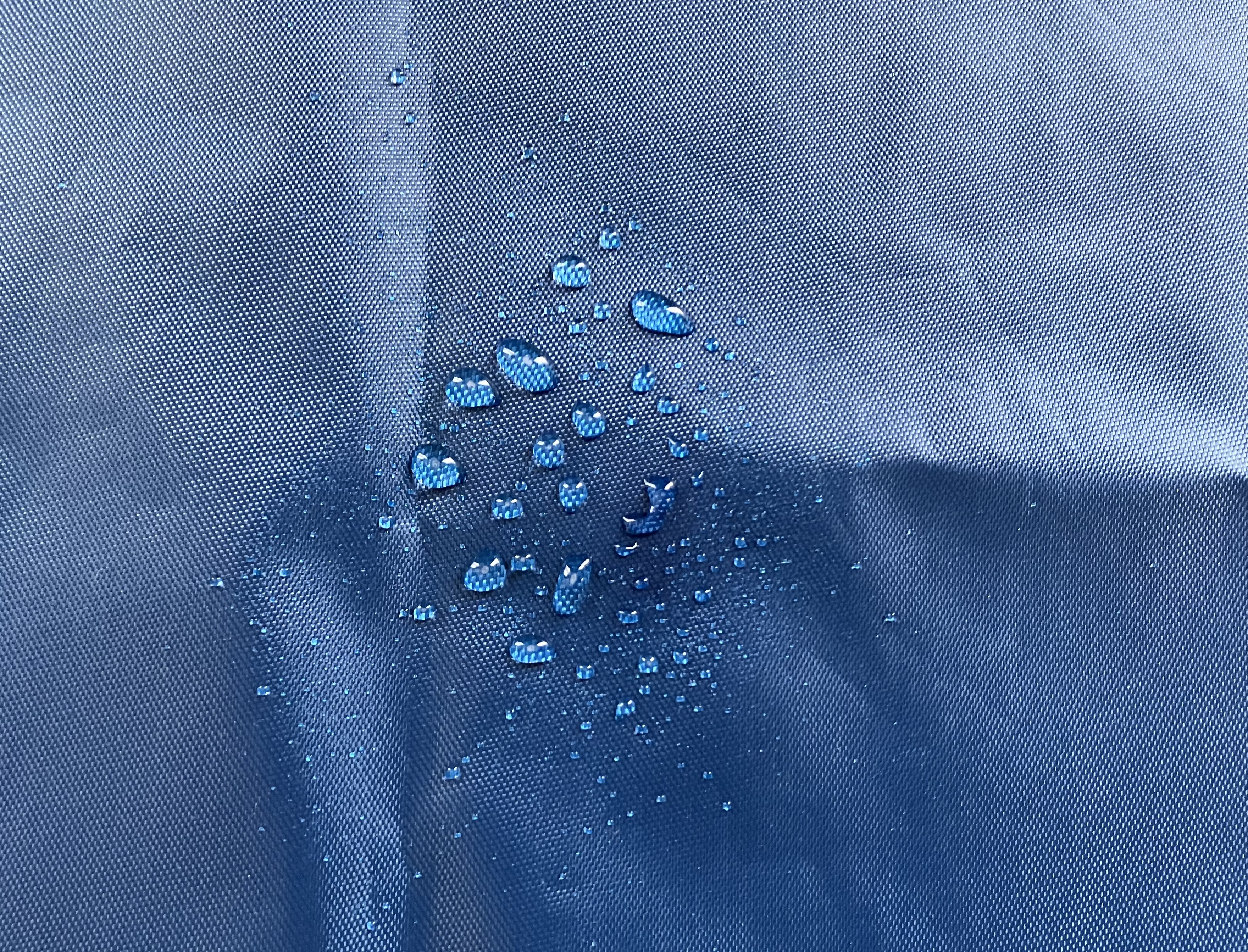 水滴を弾きます
