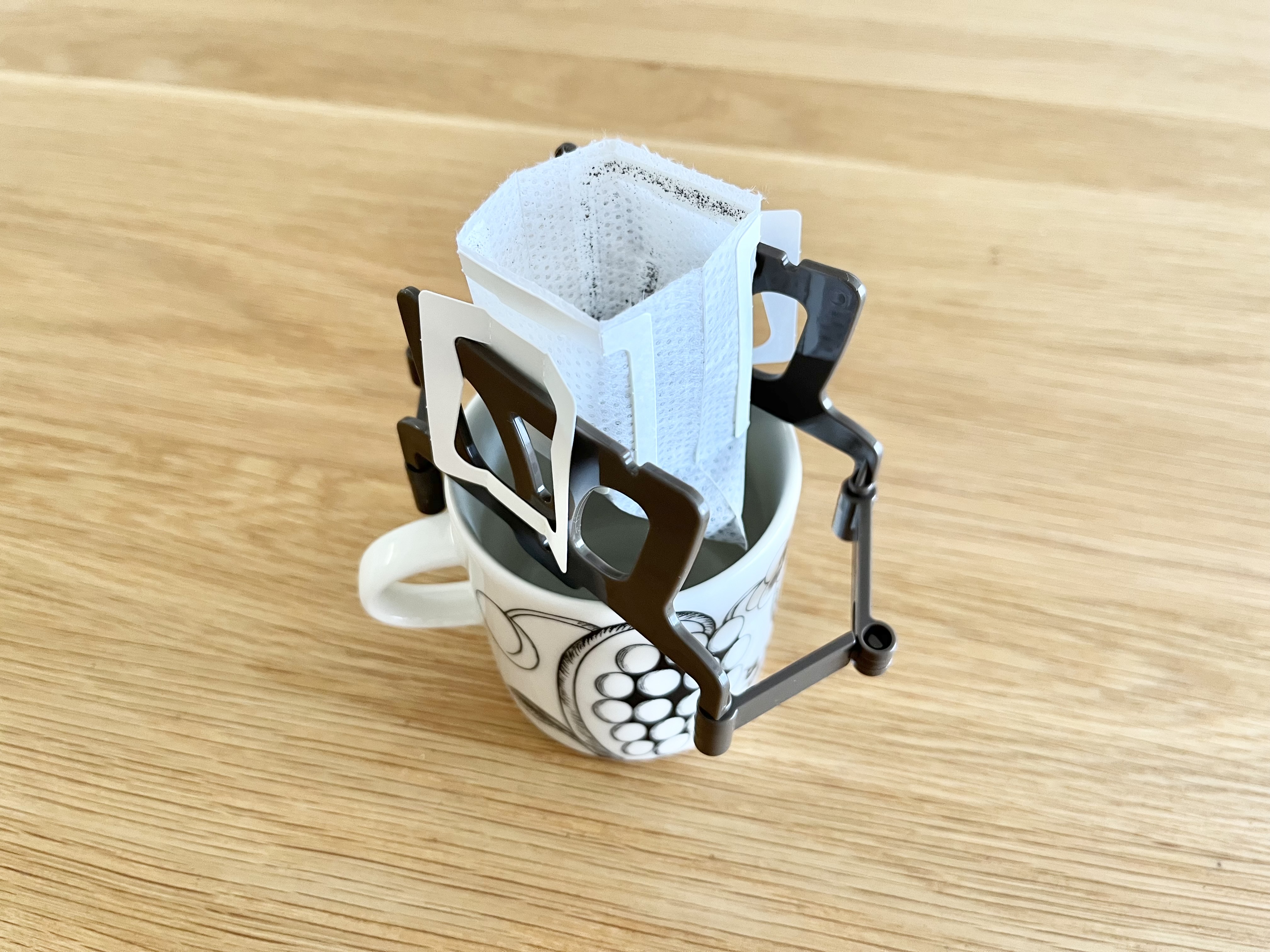 セリアの「ドリップバッグスタンド」の使用画像