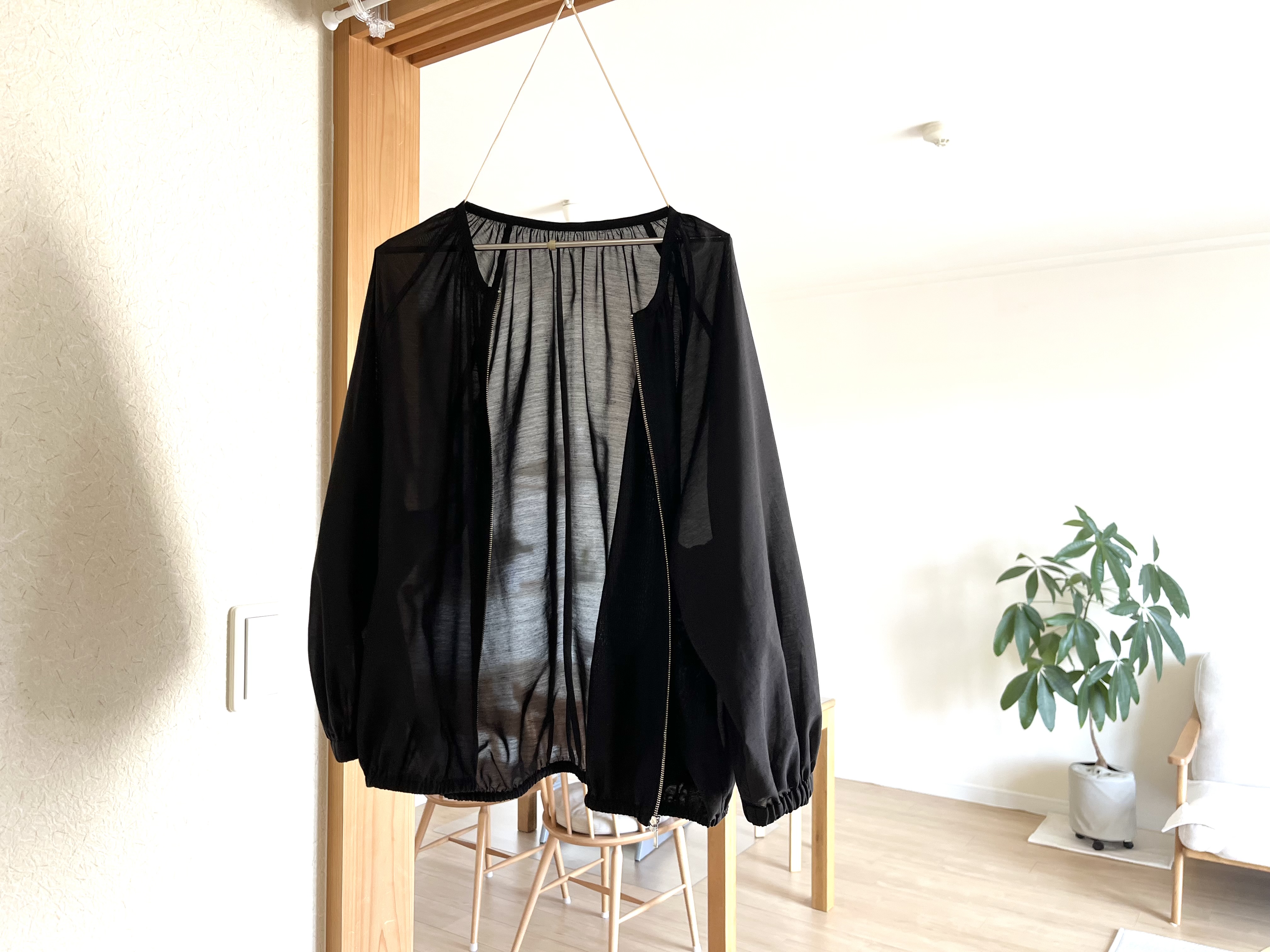 セリアの「ジョイント式ハンガー」の使用画像