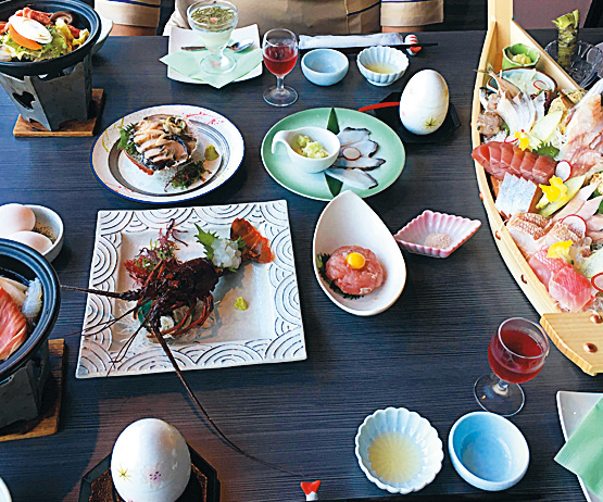 旅行先の食事の画像