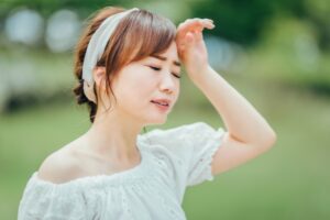 のどが渇く前に気づきたい！40代から要注意の老け見えを招く「夏の隠れ脱水」サイン