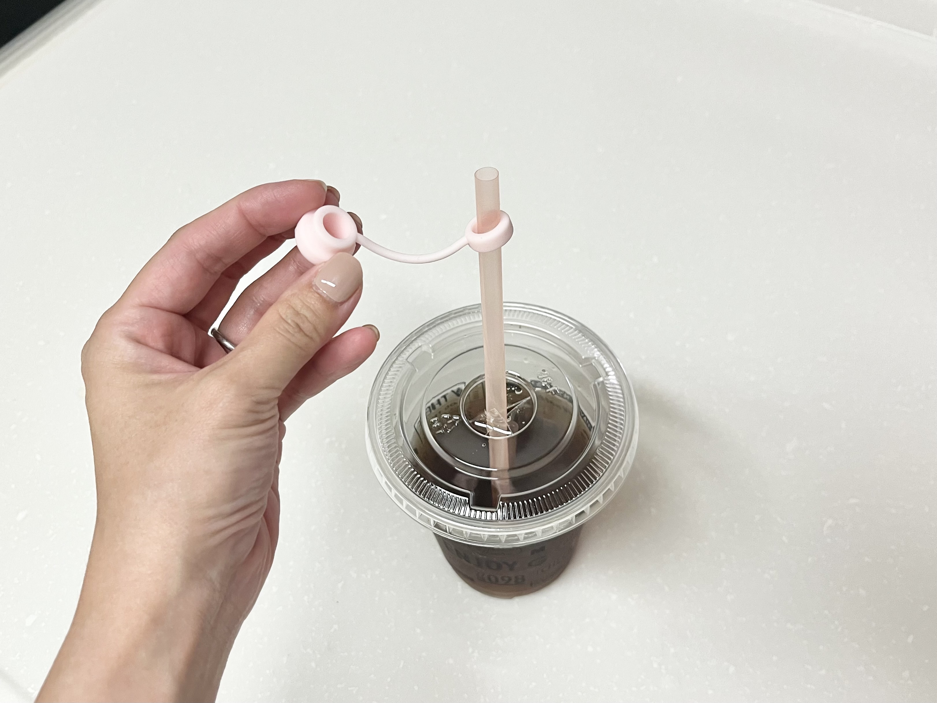 ダイソーの「ストロートッパーキャップ(2個)」の使用画像