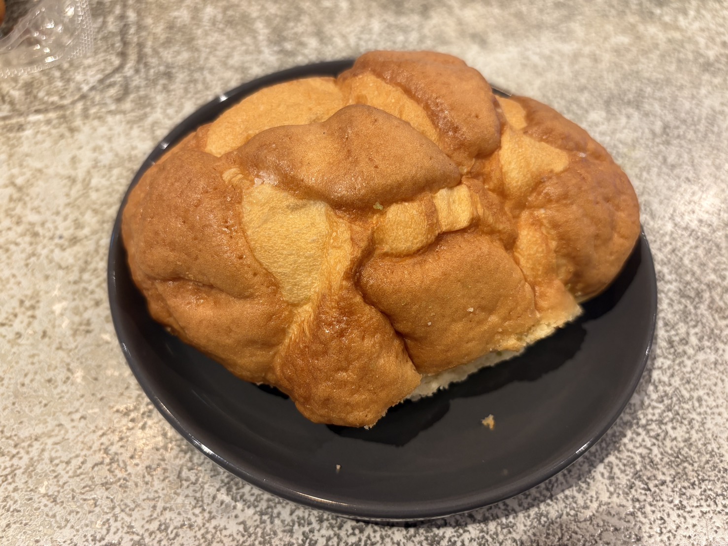 ロピア 塩バターメロンパン