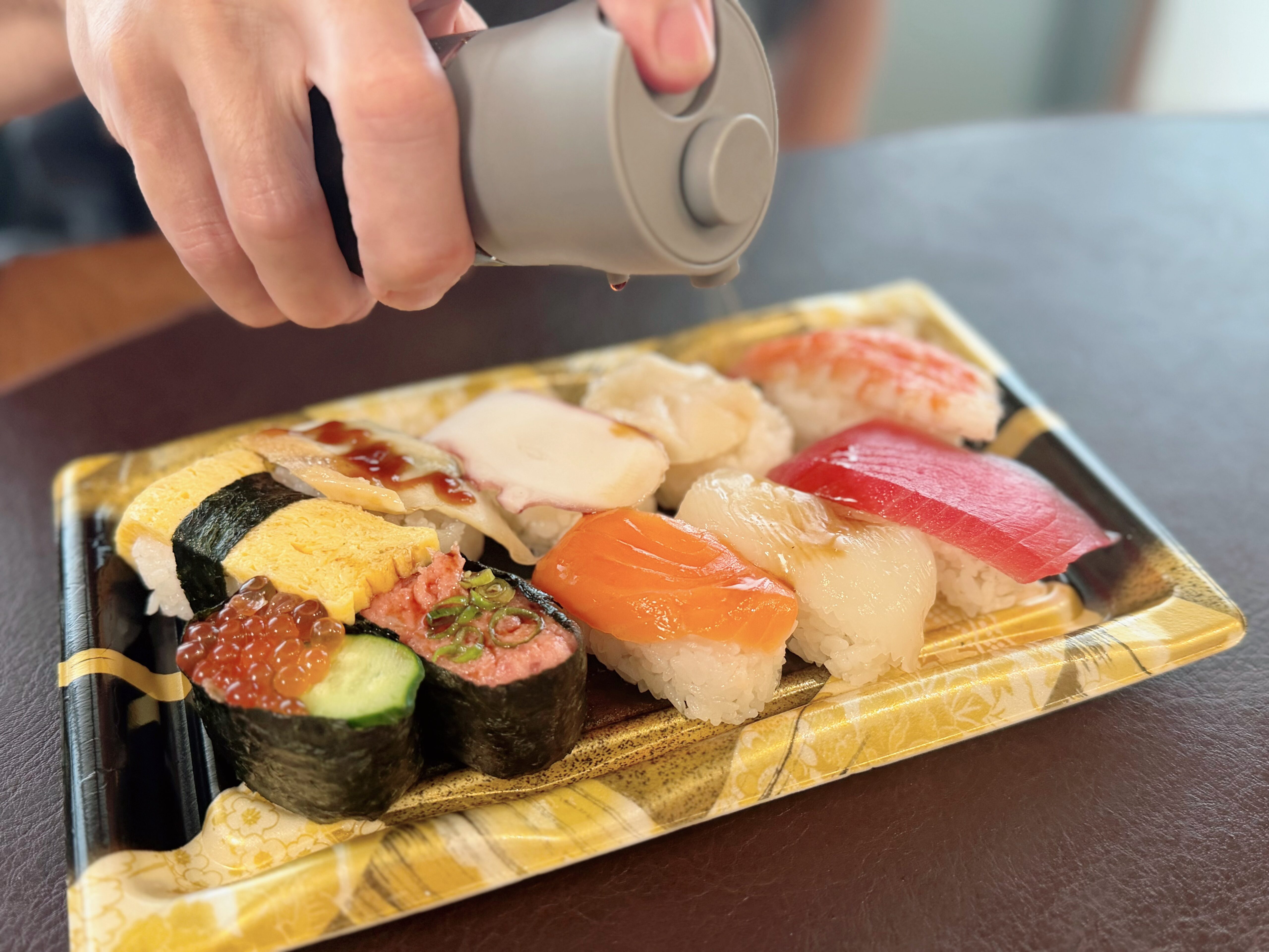 調味料をスプレーできて便利