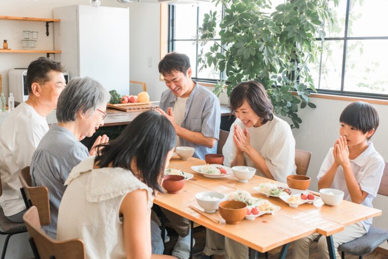【夏休みのランチ対策】暑い日もラク！レンジにおまかせの時短ごはん3選