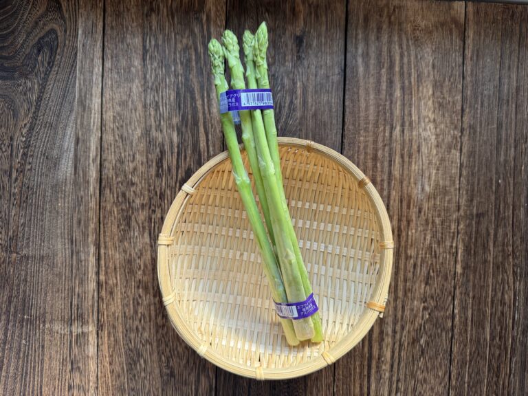 【プロ直伝の野菜テク】アスパラガスの簡単で画期的な調理方法！水分を閉じ込める絶品レシピ