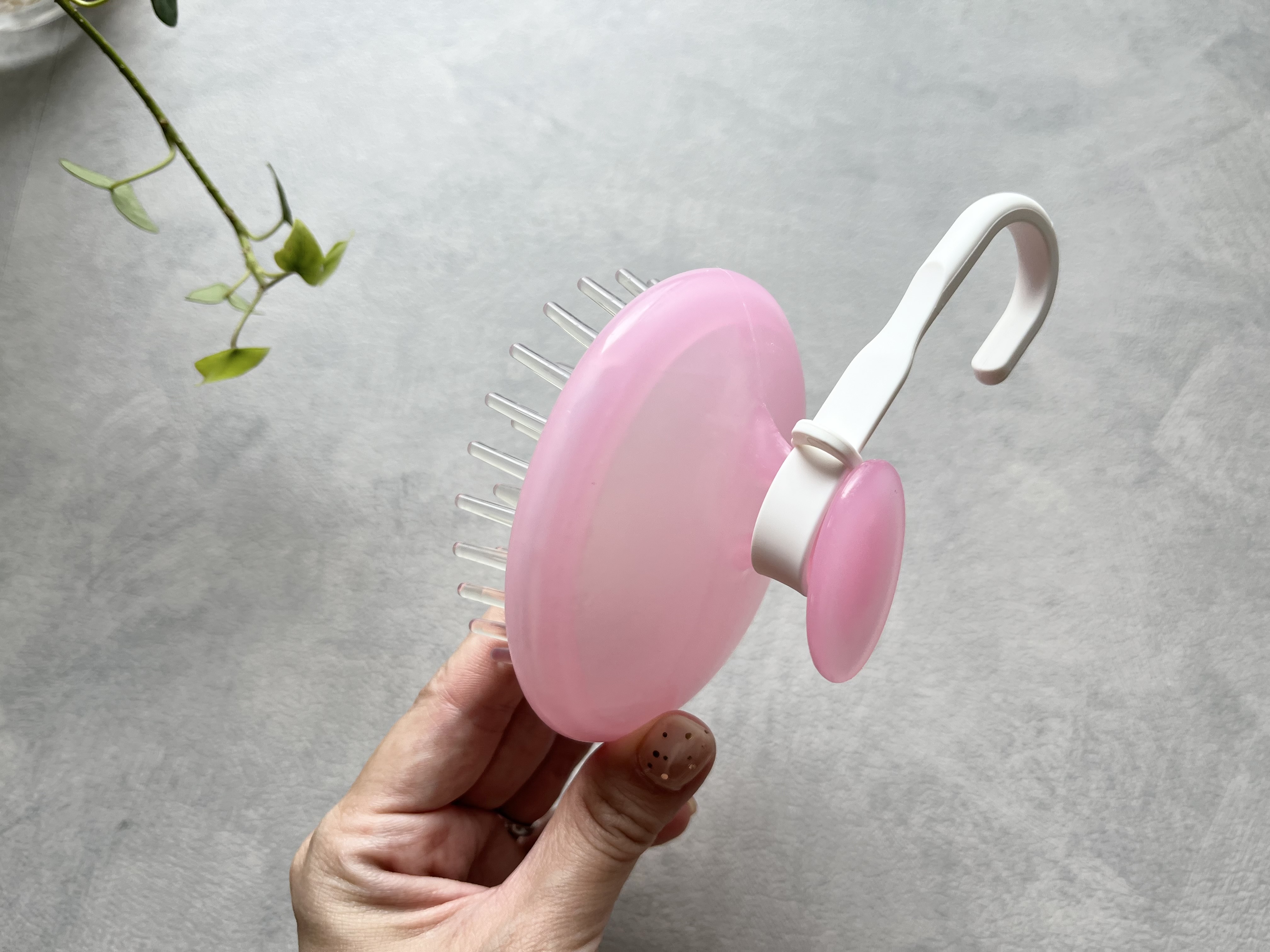 セリアの「くるっと巻き付け お風呂ツールフック」の使用画像