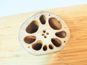 これから旬の「れんこん」を買ったらやって！食感最高なプロ直伝のれんこんのおいしい食べ方