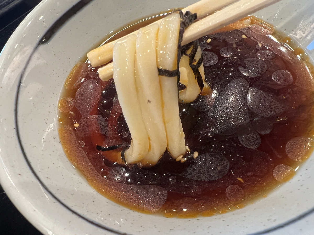 丸亀製麺の「旨辛豚つけ汁うどん」