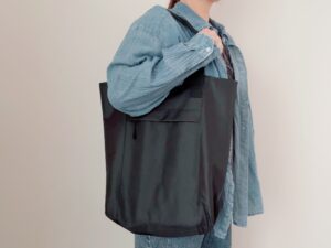 110円じゃないけどすぐ買うべき！ダイソーのたっぷり入る高見えトートバッグ