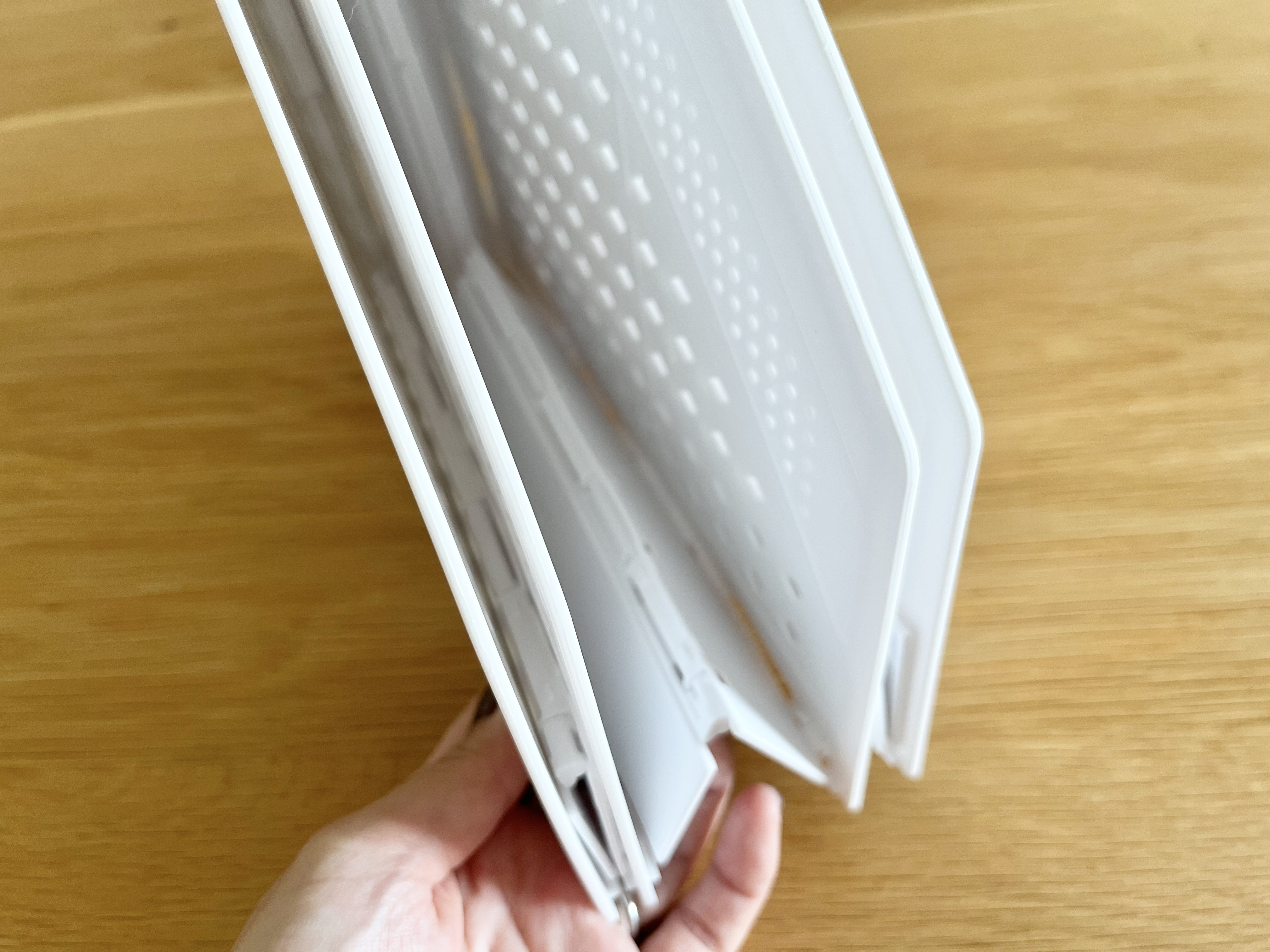 ダイソーの「折りたたみ式ファイルボックス」の使用画像