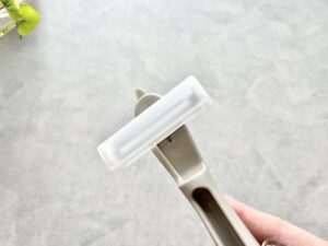 ダイソーで発見！110円「回転ピーラー」が料理のストレスを解消