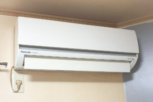 朝晩の涼しさを賢く活用！季節の変わり目に取り入れたいエアコンの節電テクニック4選