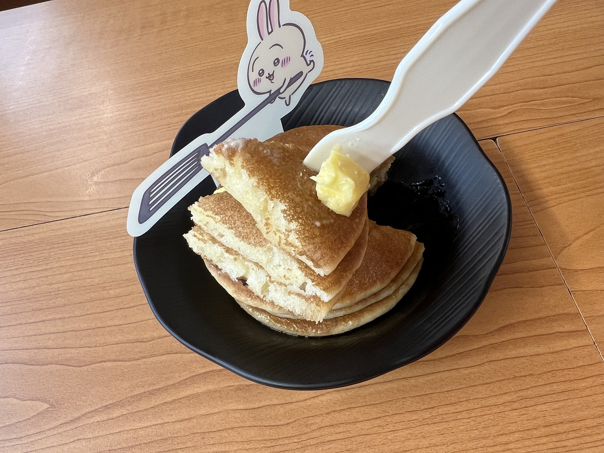 「うさぎのパァンッケーキ」をひと口大に切ったところ