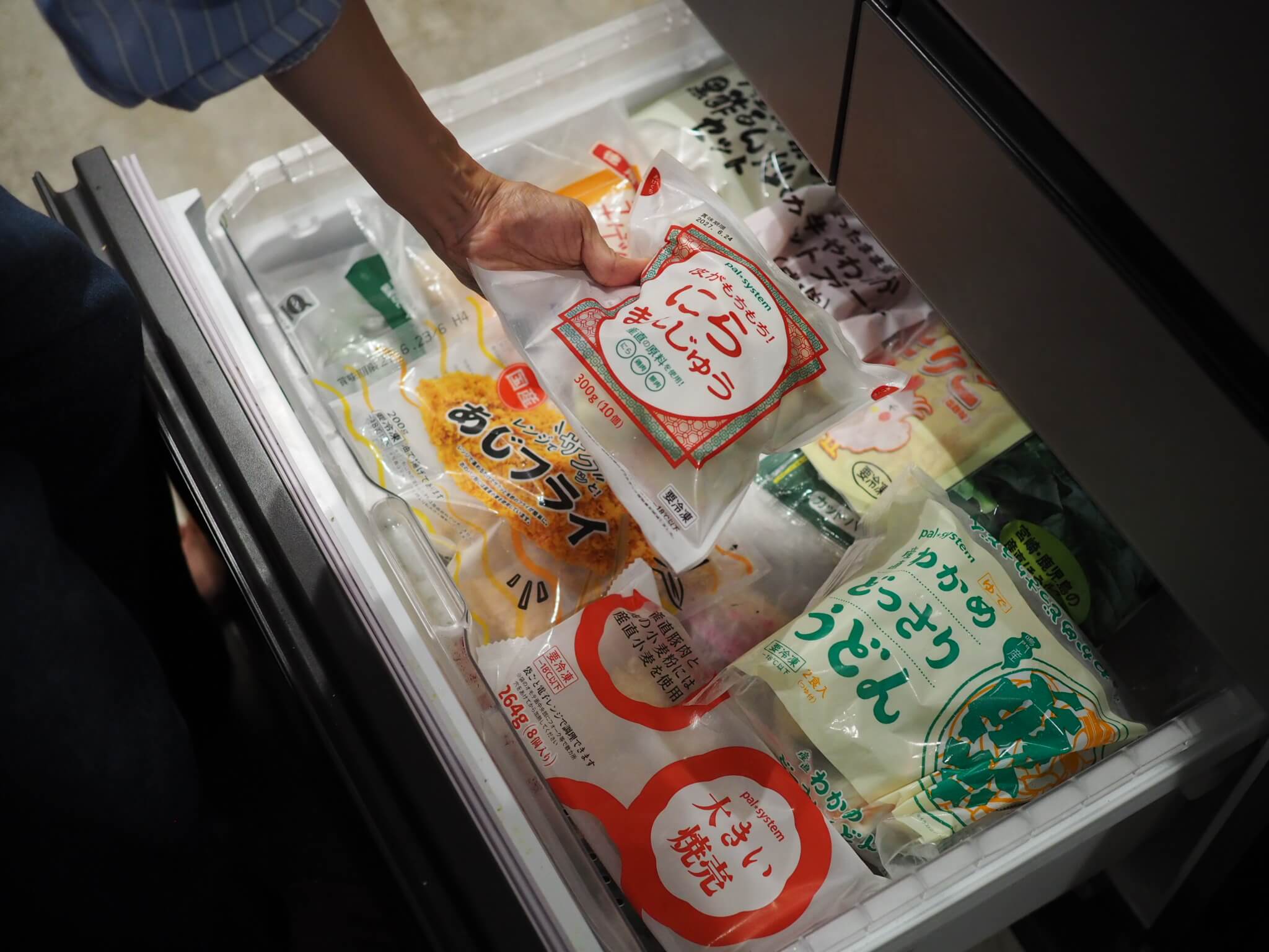 「こだわり時短おためしセット」のを冷蔵庫に入れた様子