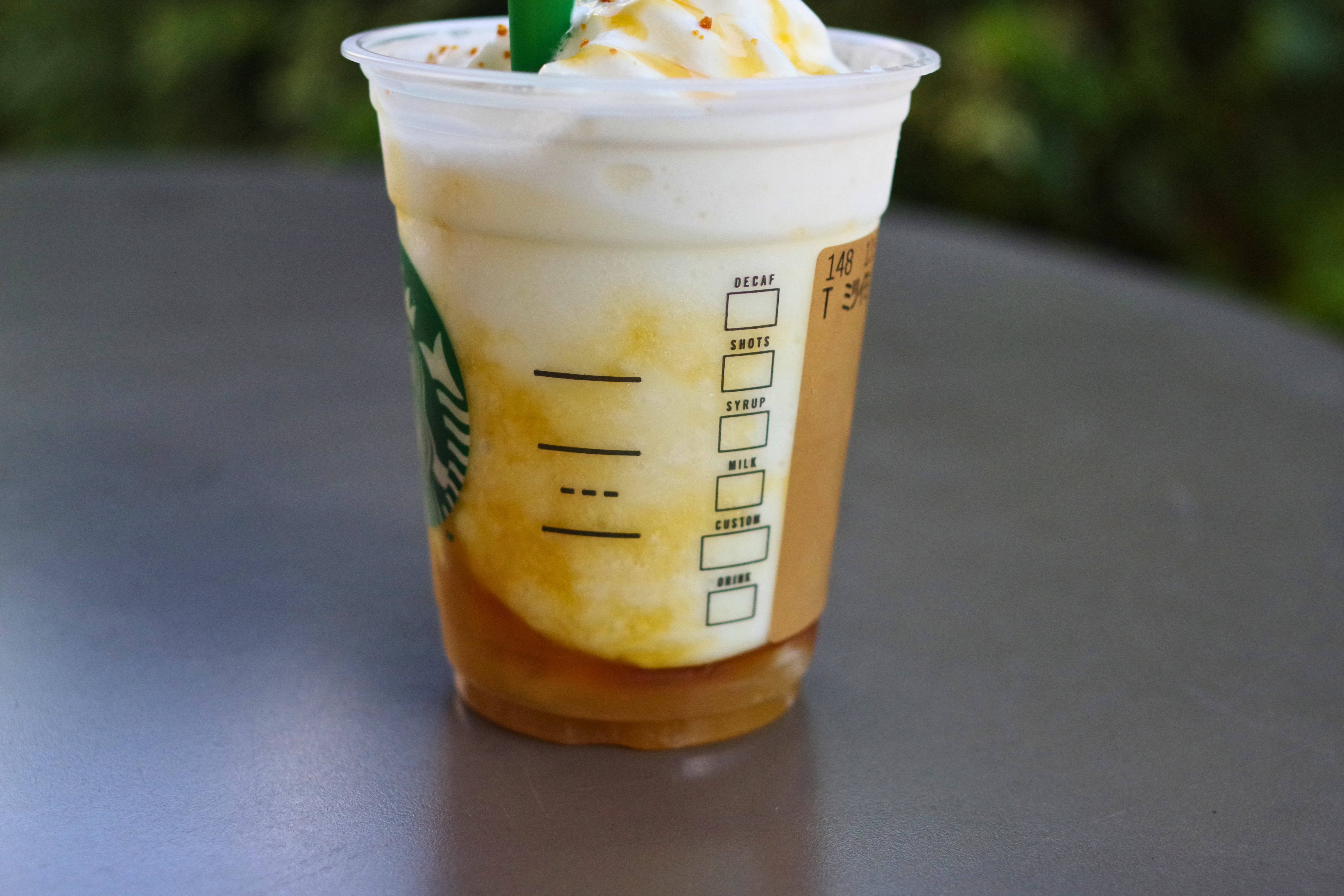 スタバ「とろり蜜芋 紅はるか フラペチーノ