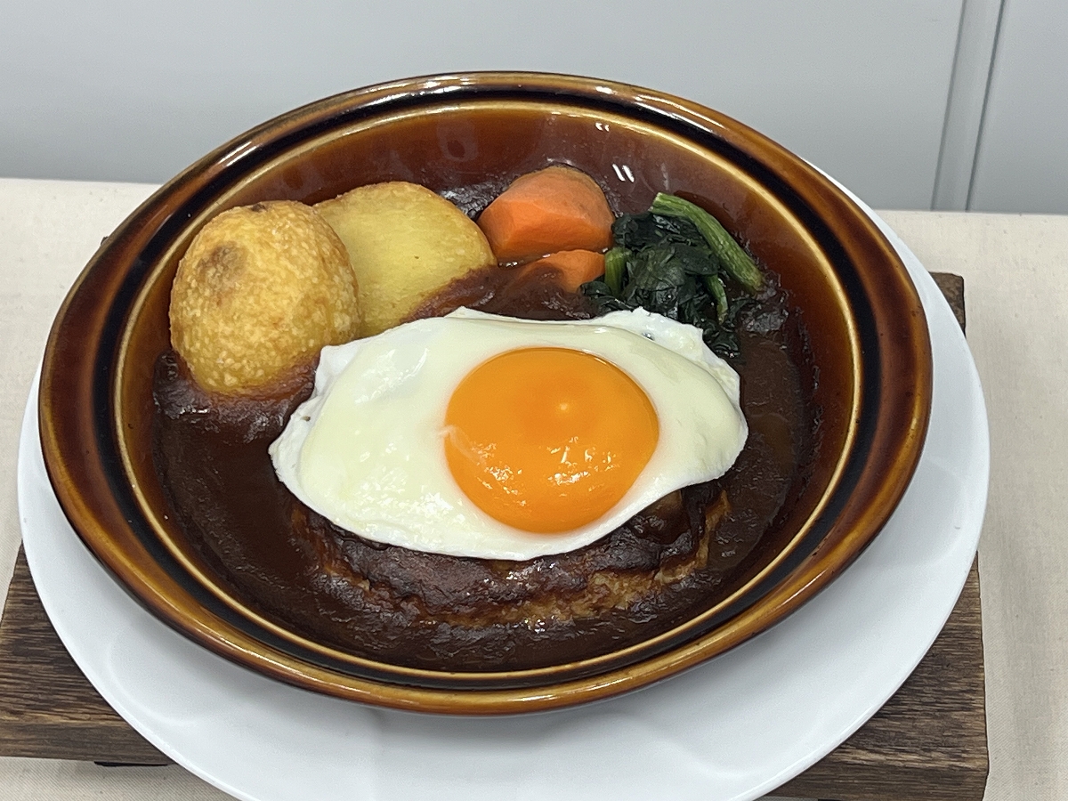デニーズの「月見きのこデミ煮込みハンバーグ」