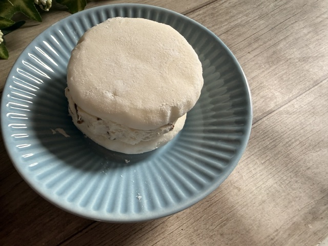 おもち ラムレーズンバター