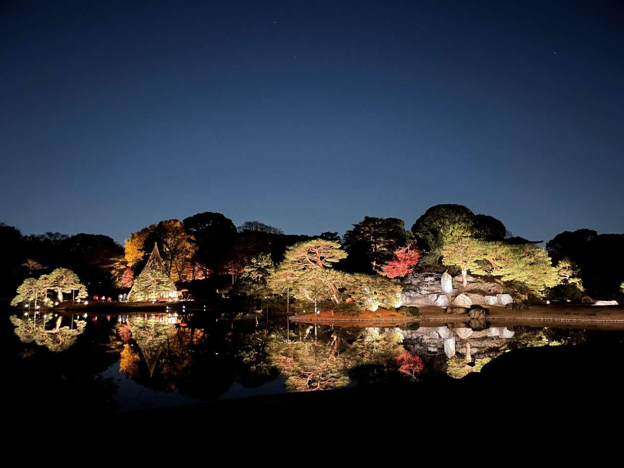 六義園