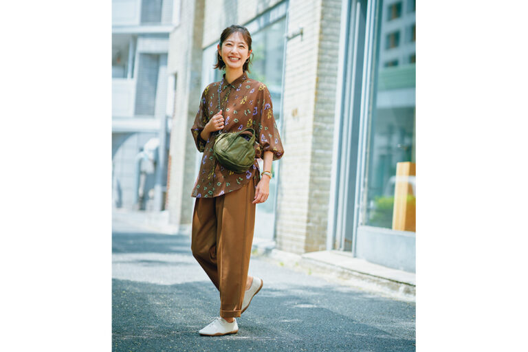 【GU】40代の大人上品着回し!ブラウンタックパンツの秋コーデ
