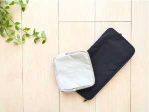 こんなの欲しかった！スリコで品薄必至の「荷物が激変する圧縮便利ポーチ」