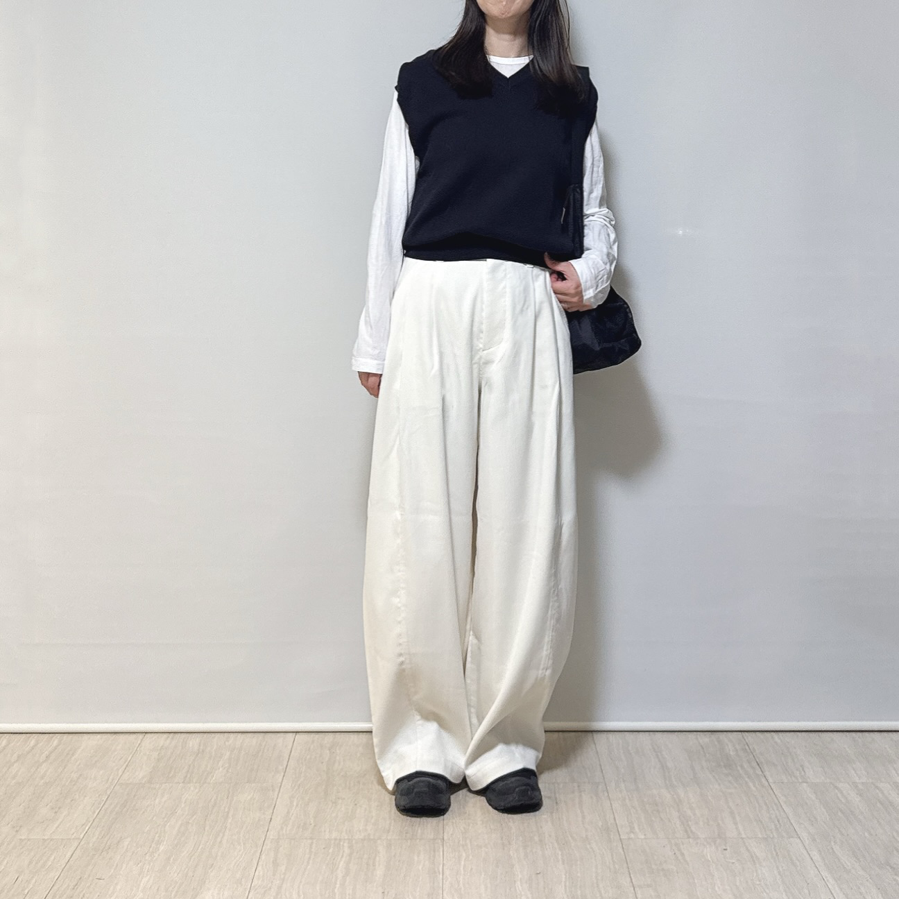 ユニクロ「コーデュロイボリュームパンツ」