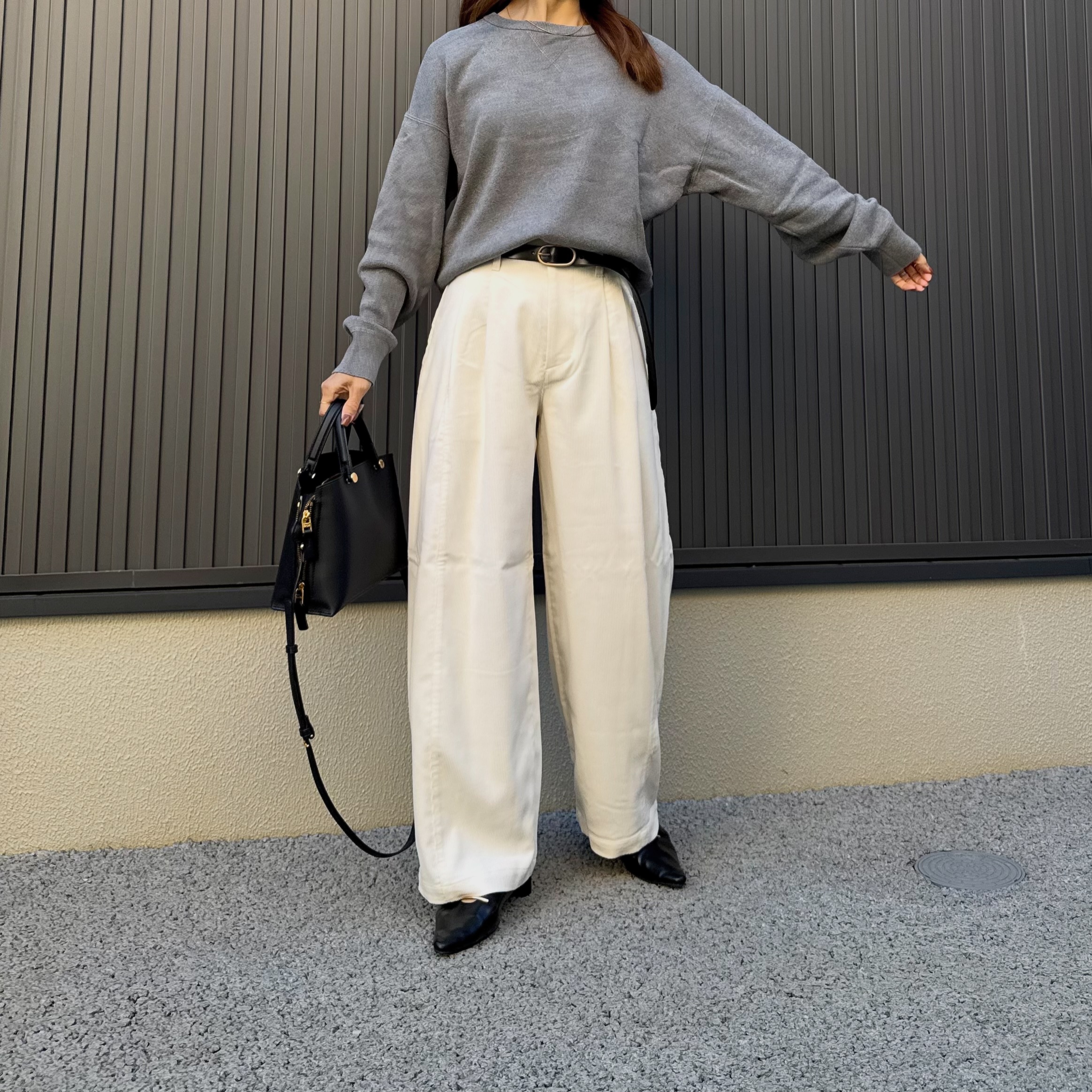 ユニクロ コーデュロイワイドパンツ